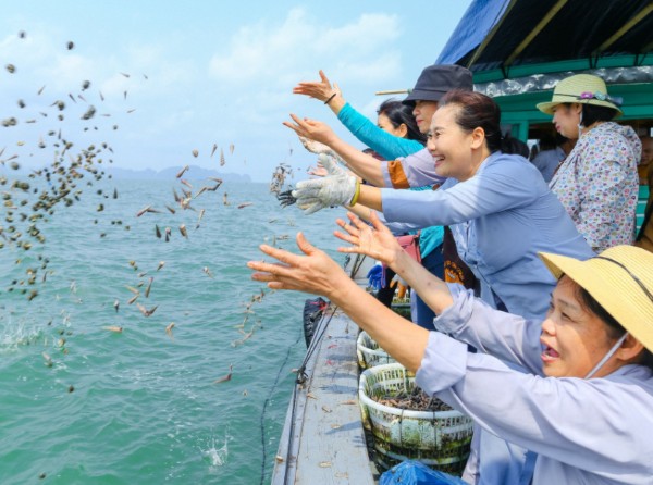 Câu hỏi thường gặp liên quan đến lễ phóng sinh tại nhà