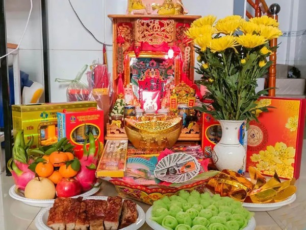 Cúng thần tài thổ địa hàng ngày Tiền Vàng đầy túi