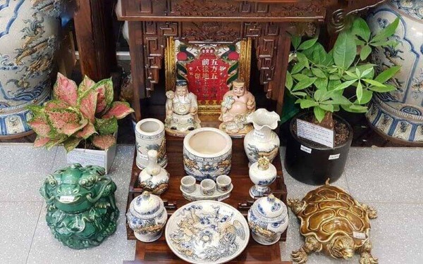 Các vật phẩm cần thiết trên bàn thờ Thần Tài ngày Tết