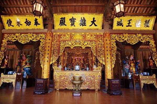 Cách treo hoành phi câu đối theo từng không gian thờ